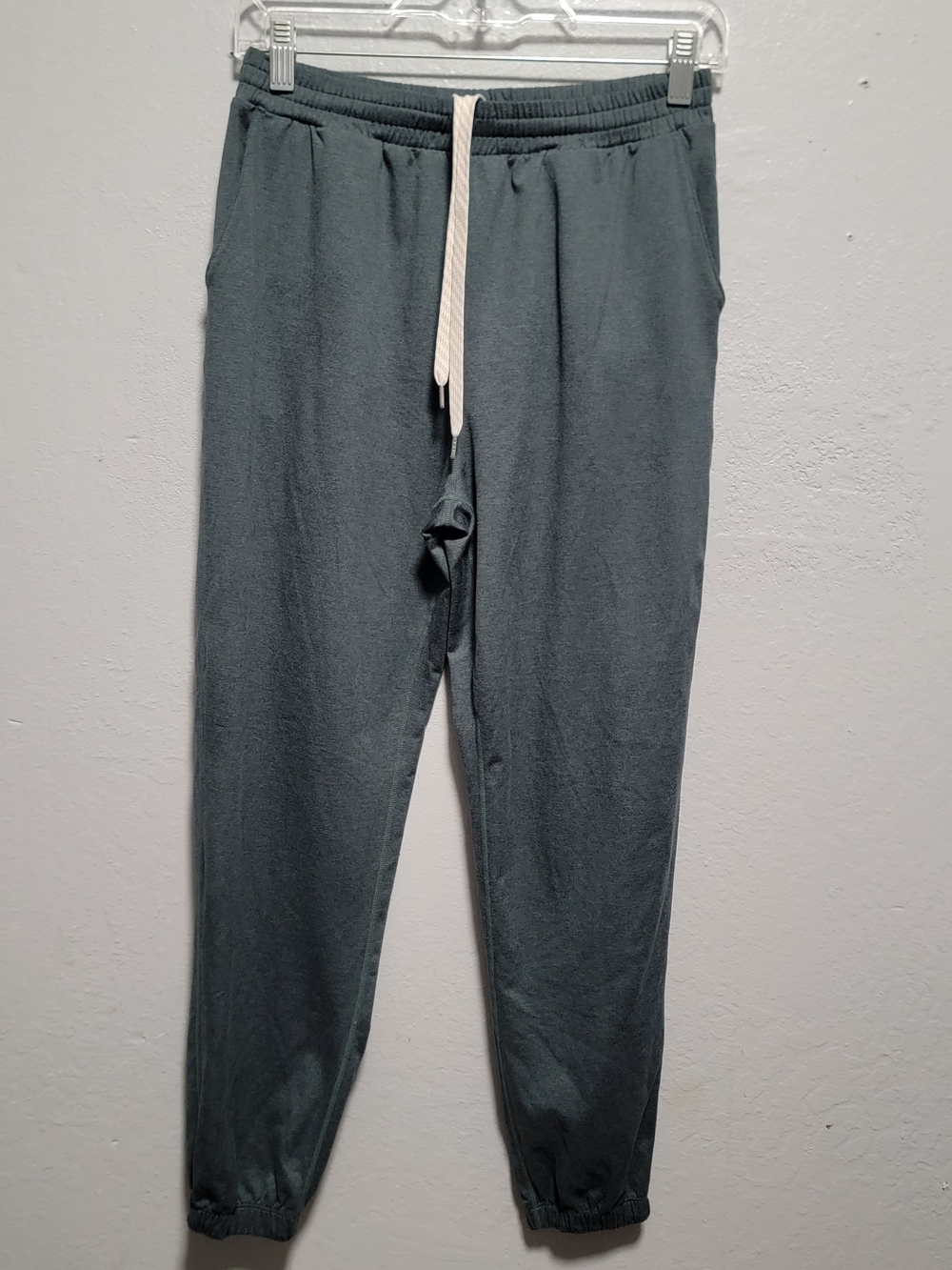 Vuori Teal Drawstring Joggers with White Tie